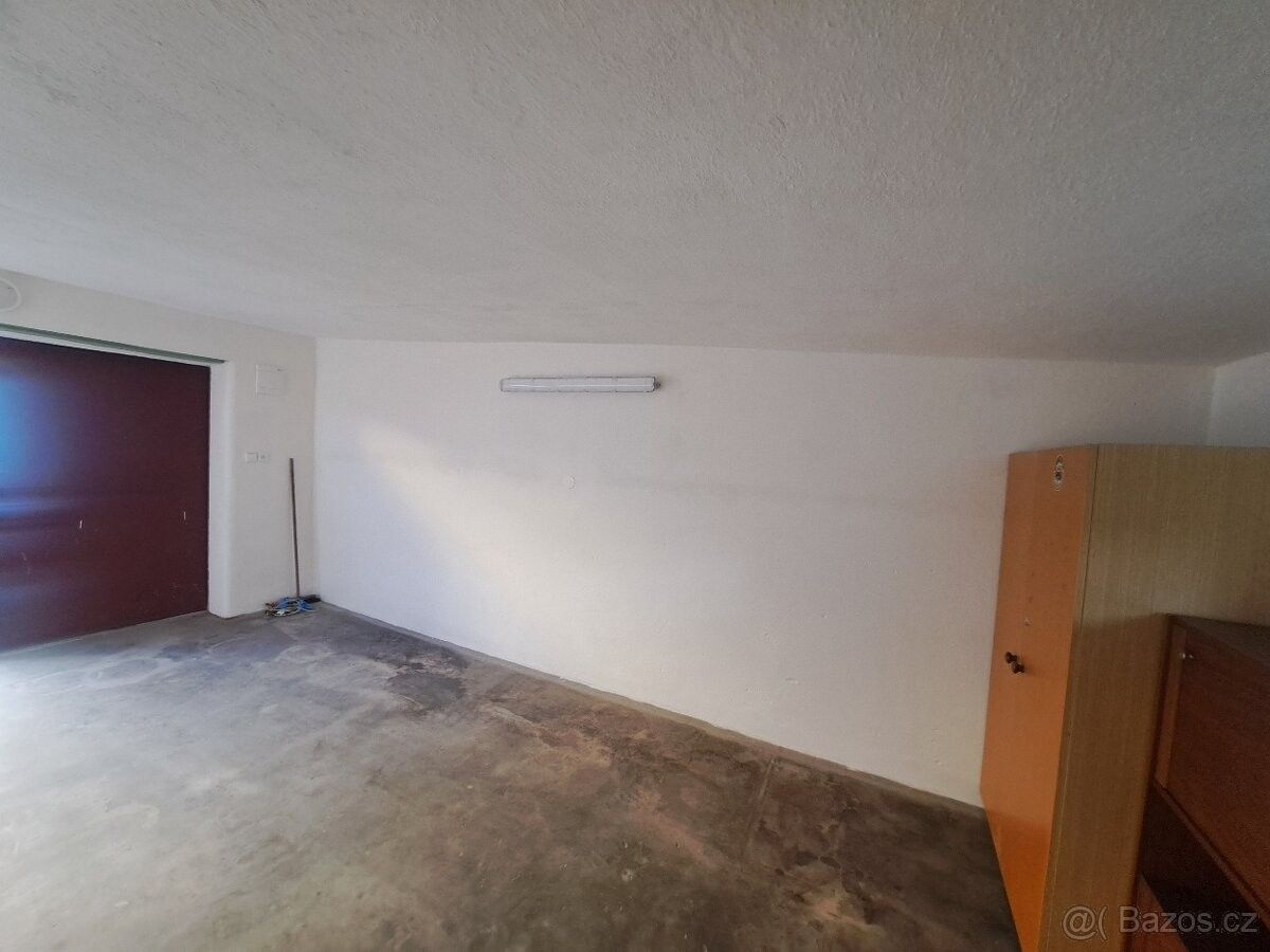 Garáž · Kroměříž, 767 01 - 3