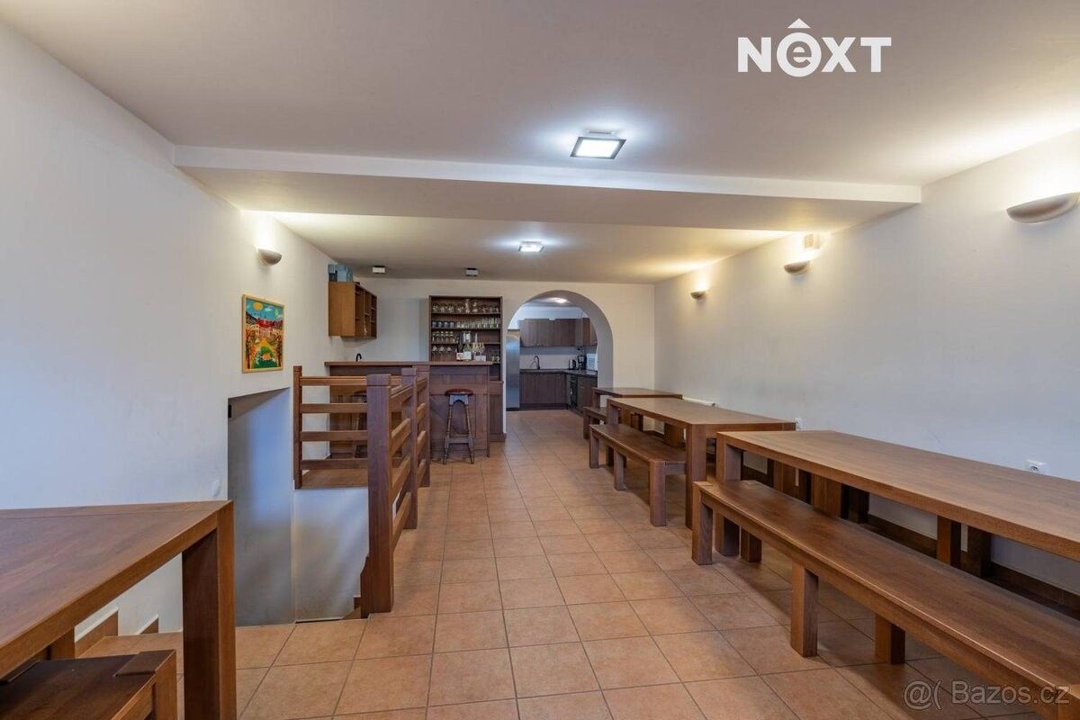 Prodej restaurace - Mutěnice, 696 11