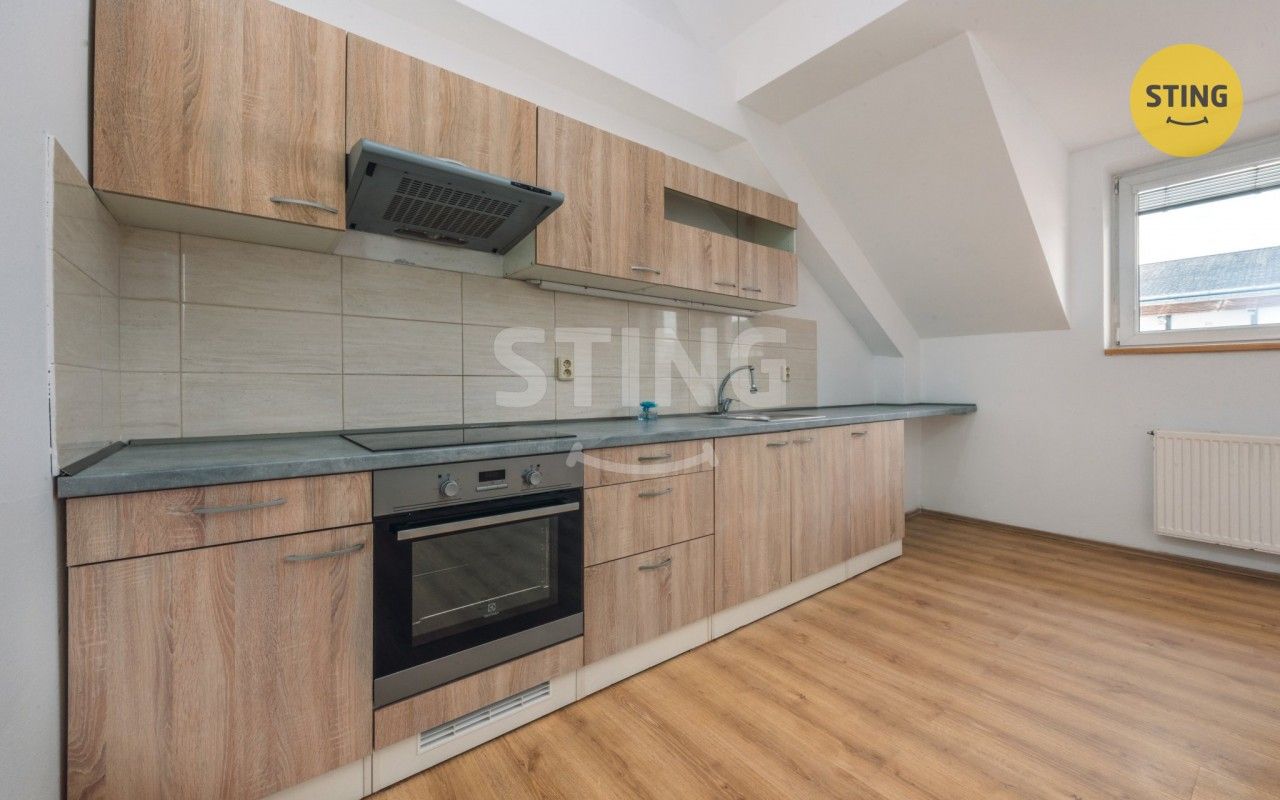 2+kk, Jana Palacha, Pardubice, 68 m² - 1