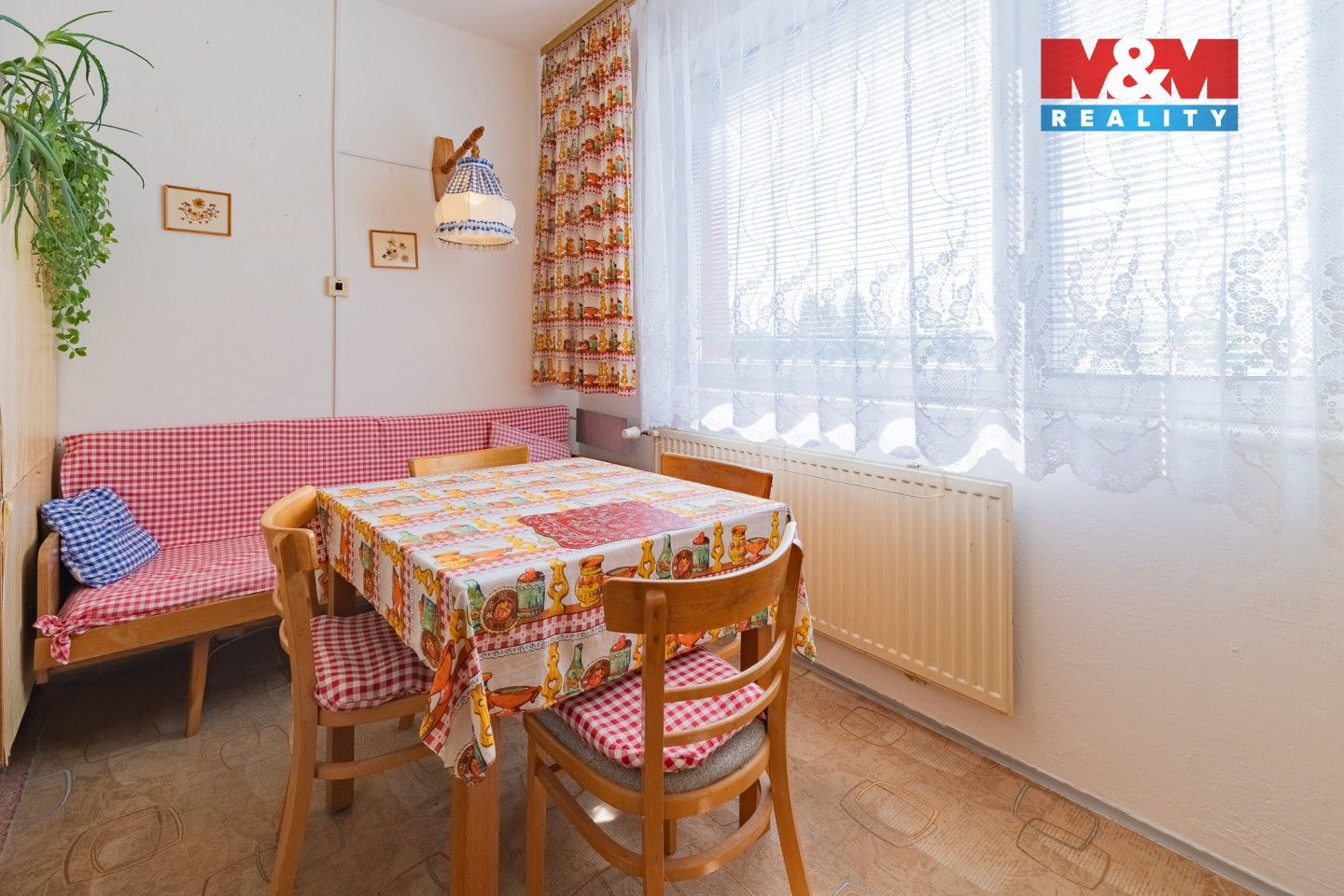 Prodej byt 1+1 - Dvořákova, Cheb, 37 m²