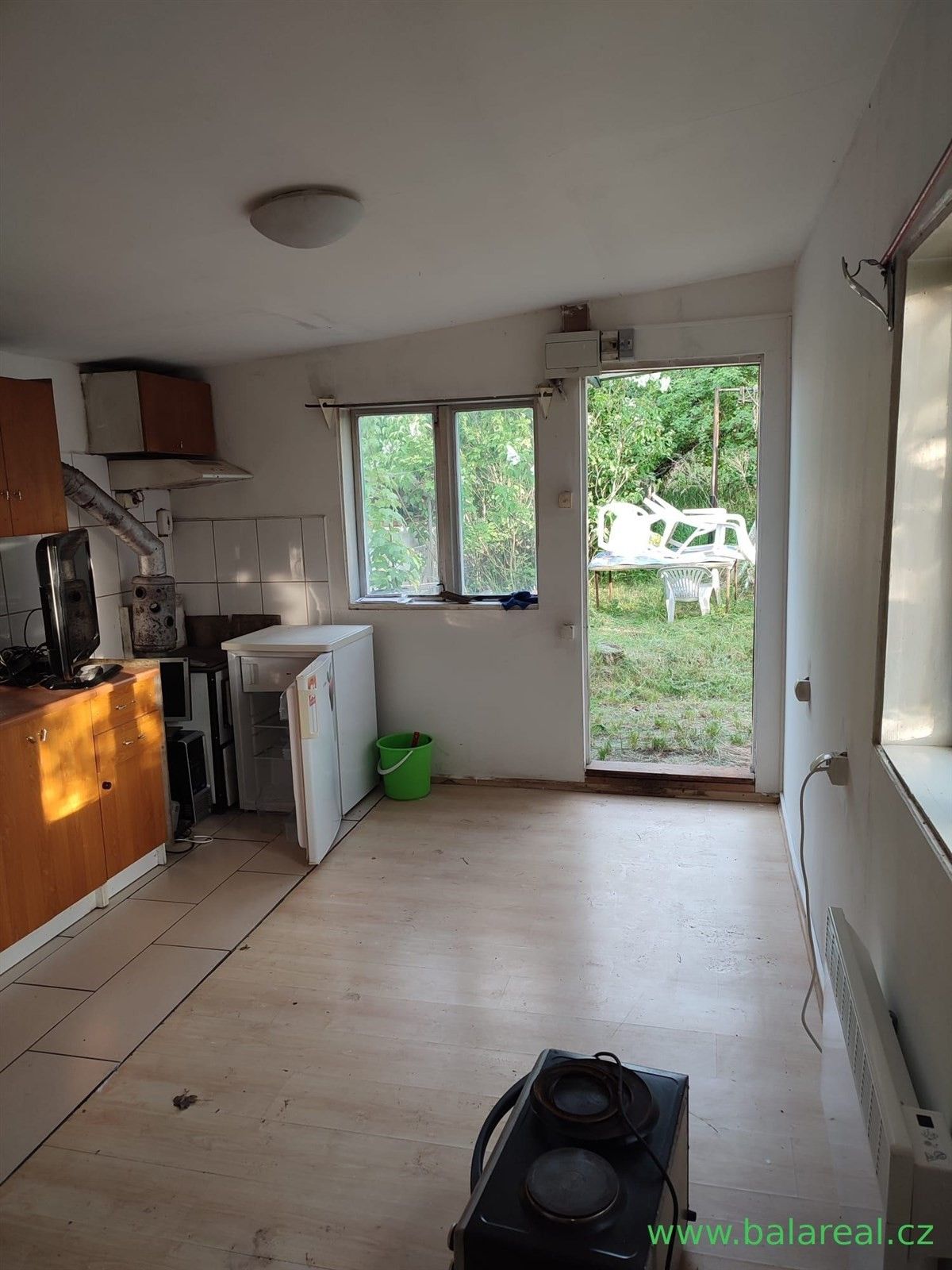 Pronájem chata - Líšeň, Brno, 16 m²