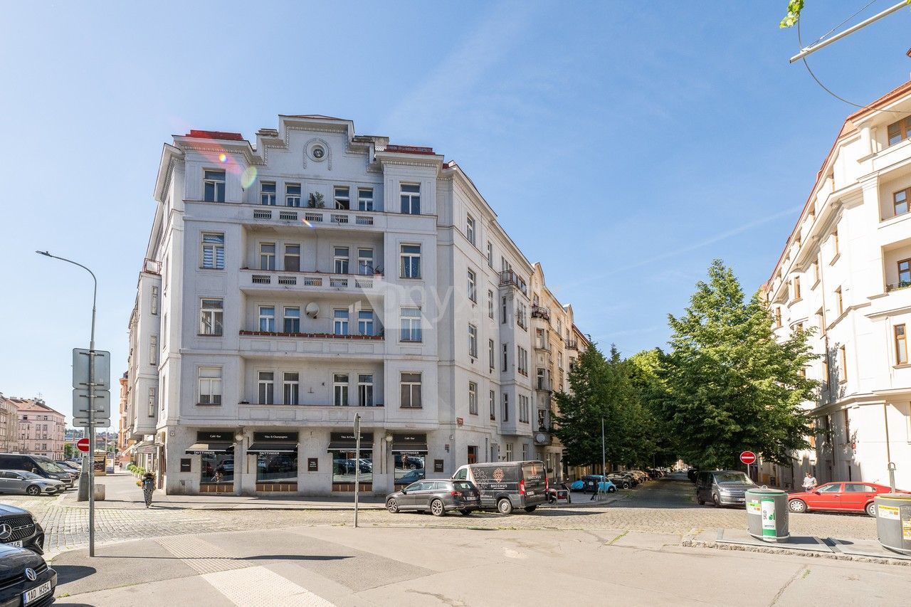 3+1, V. P. Čkalova, Praha, 112 m² - 1