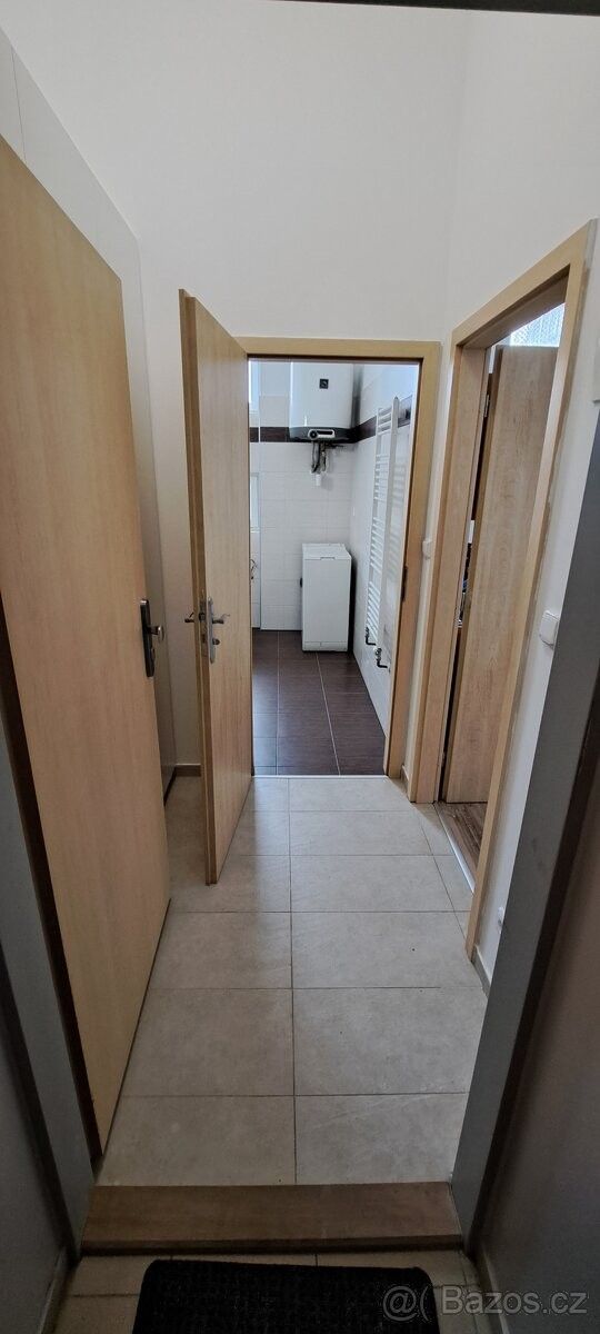 Pronájem byt - Krhanice, 257 42