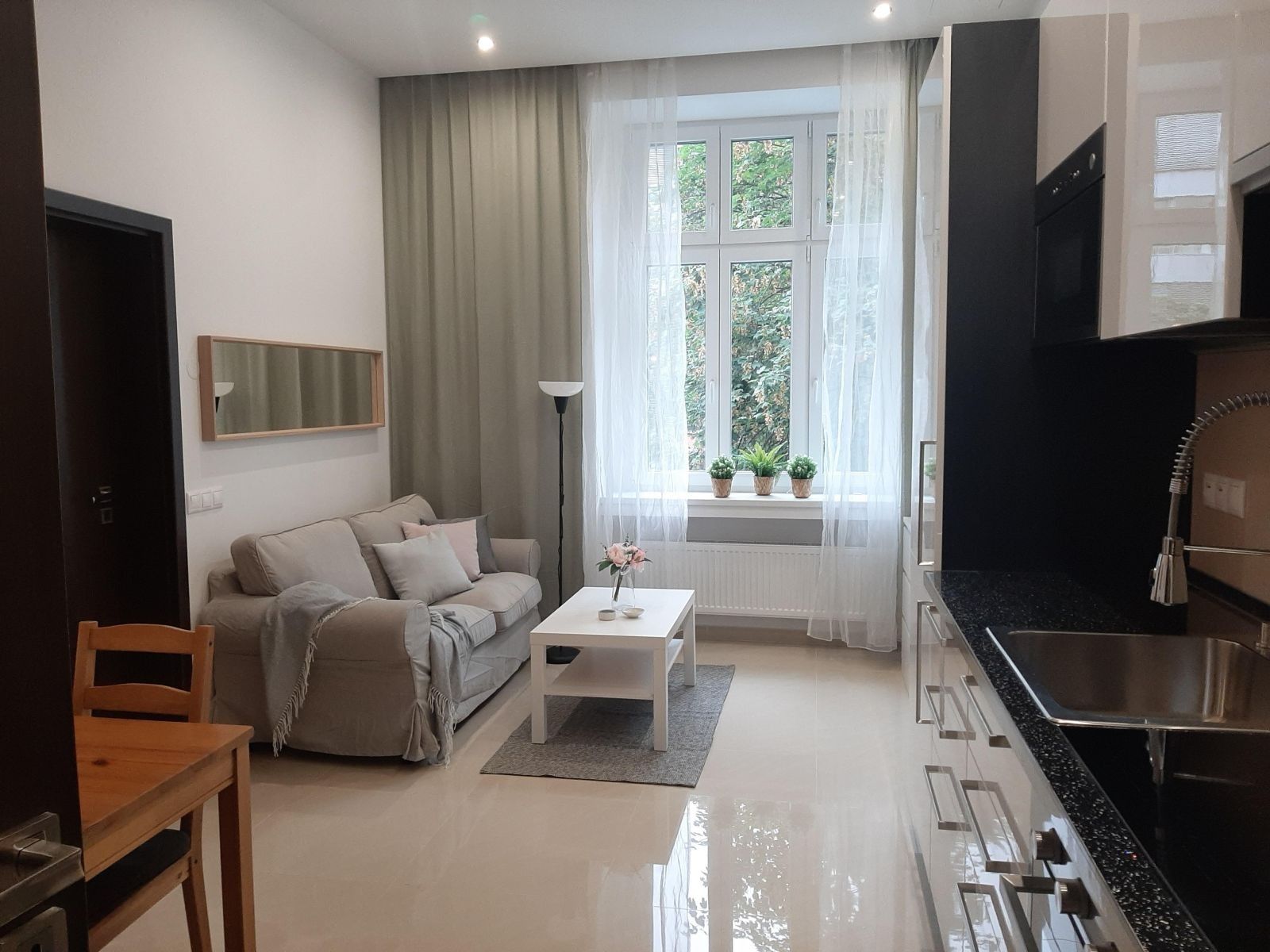 2+kk, Nuselská, Praha - Michle, 54 m² - 1