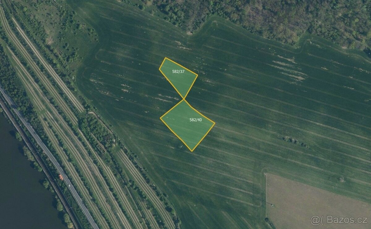 Pozemky pro bydlení, Býkev, 276 01