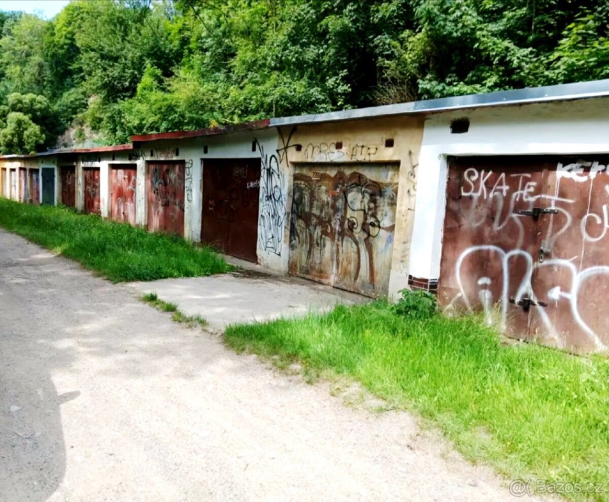 Garáže, Jihlava, 586 01 - 2