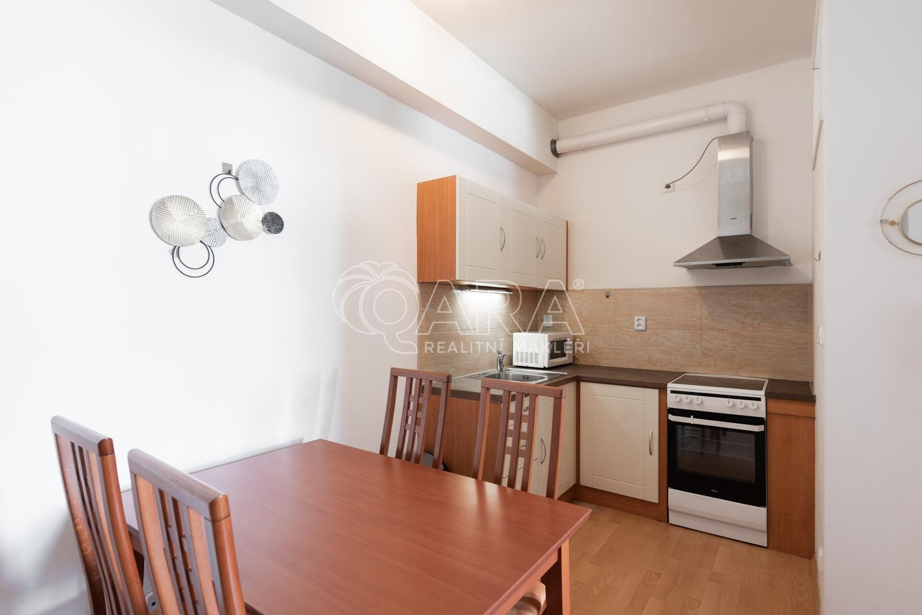 Byt 2+kk · 62 m² · Sokolovská, Praha - 4