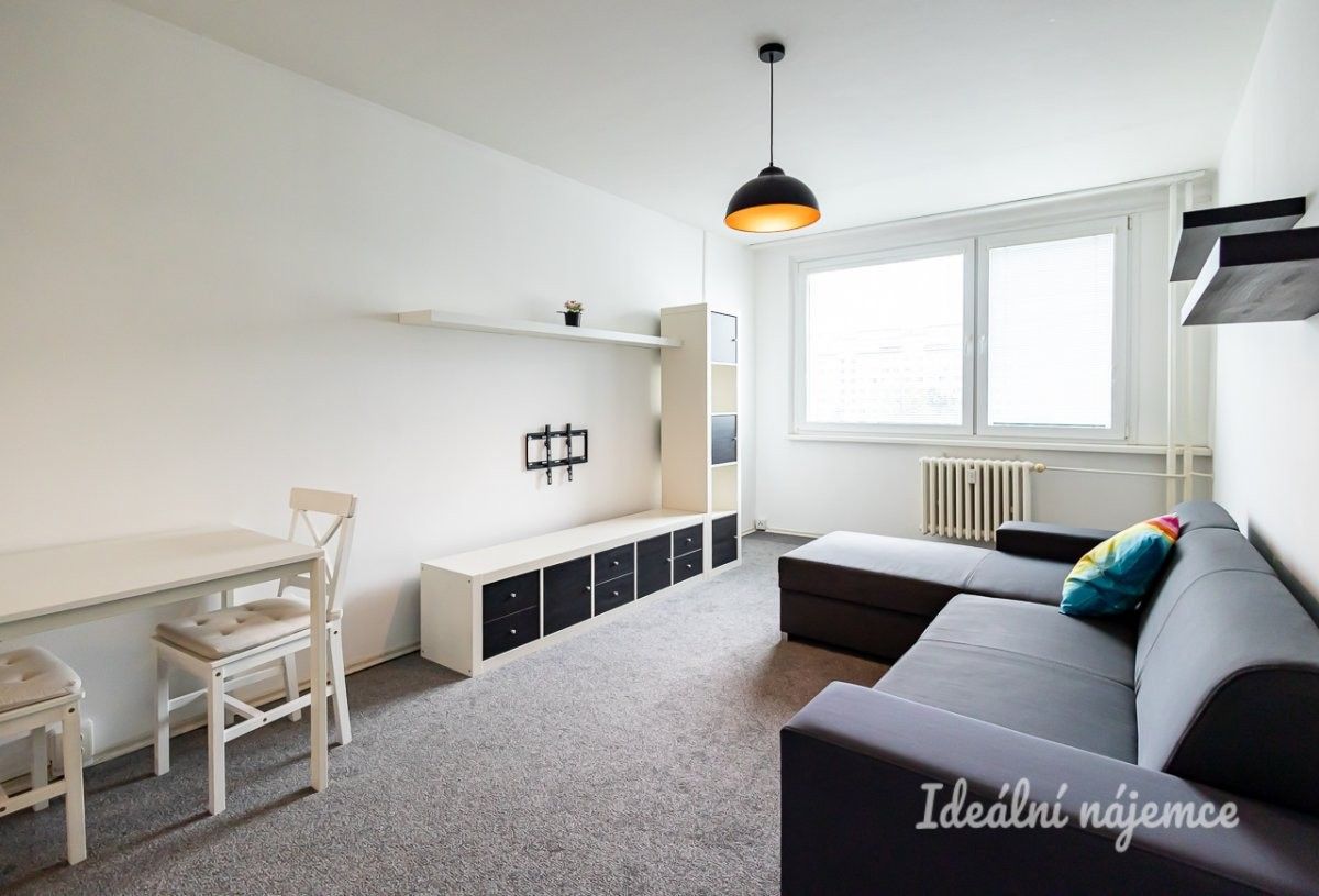 Pronájem byt 2+kk - Krausova, Praha, 45 m²