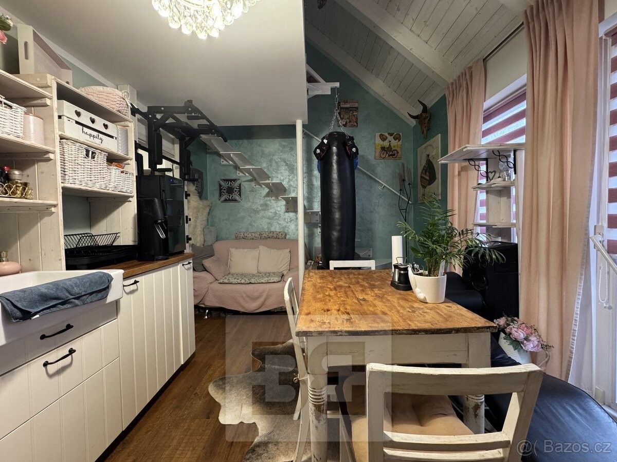 Byty, Mikulov na Moravě, 692 01