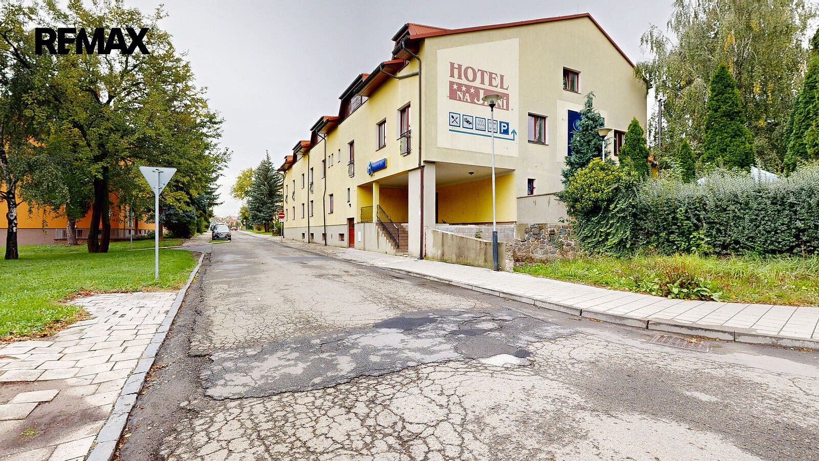 Ubytovací zařízení, 3 300 m²