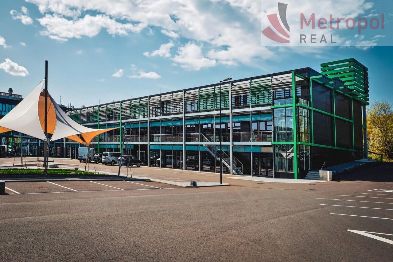 Pronájem komerční - Karlovy Vary Bohatice, 5 000 m² - 5