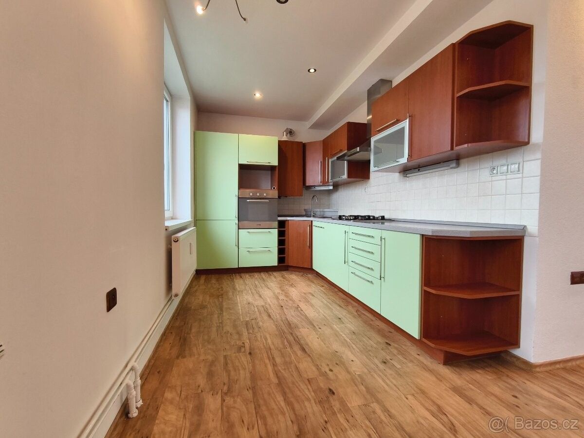 Pronájem byt - Chrudim, 537 01