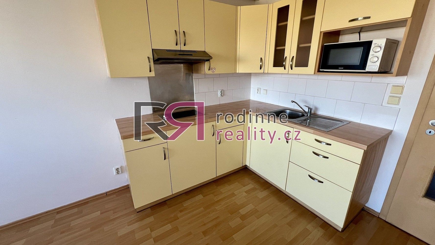 1+kk, Praha - Dubeč, okres Praha 15, Hlavní město Praha, 24 m² - 1