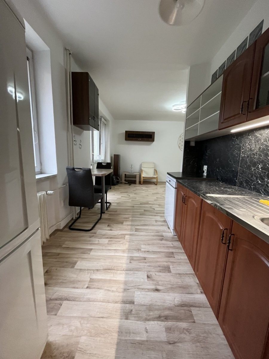 Pronájem byt 2+kk - Španielova, Ostrava, 55 m²