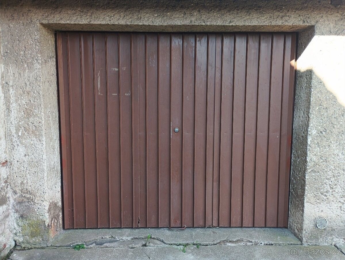 Garáže, Broumov, 550 01 - 2