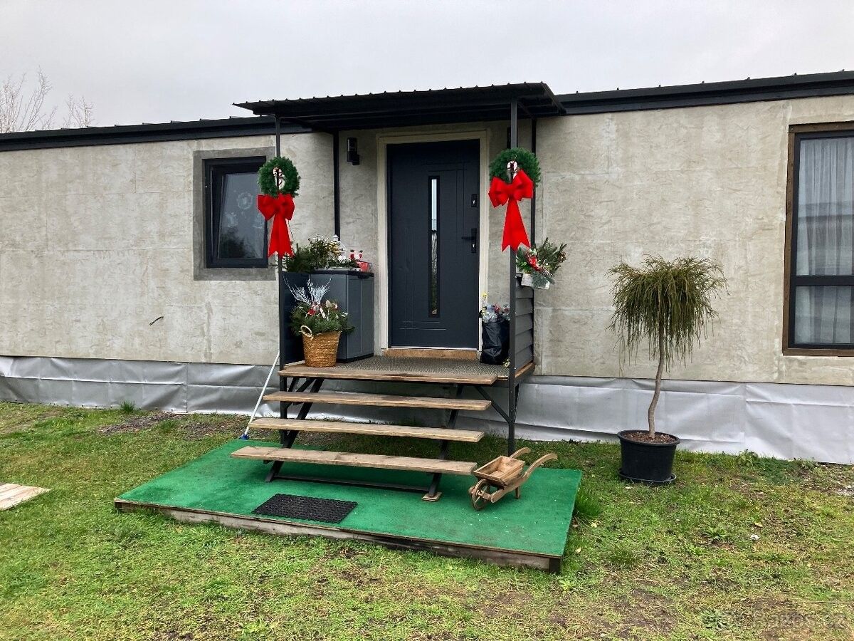 Prodej rodinný dům - Kostelec nad Labem, 277 13