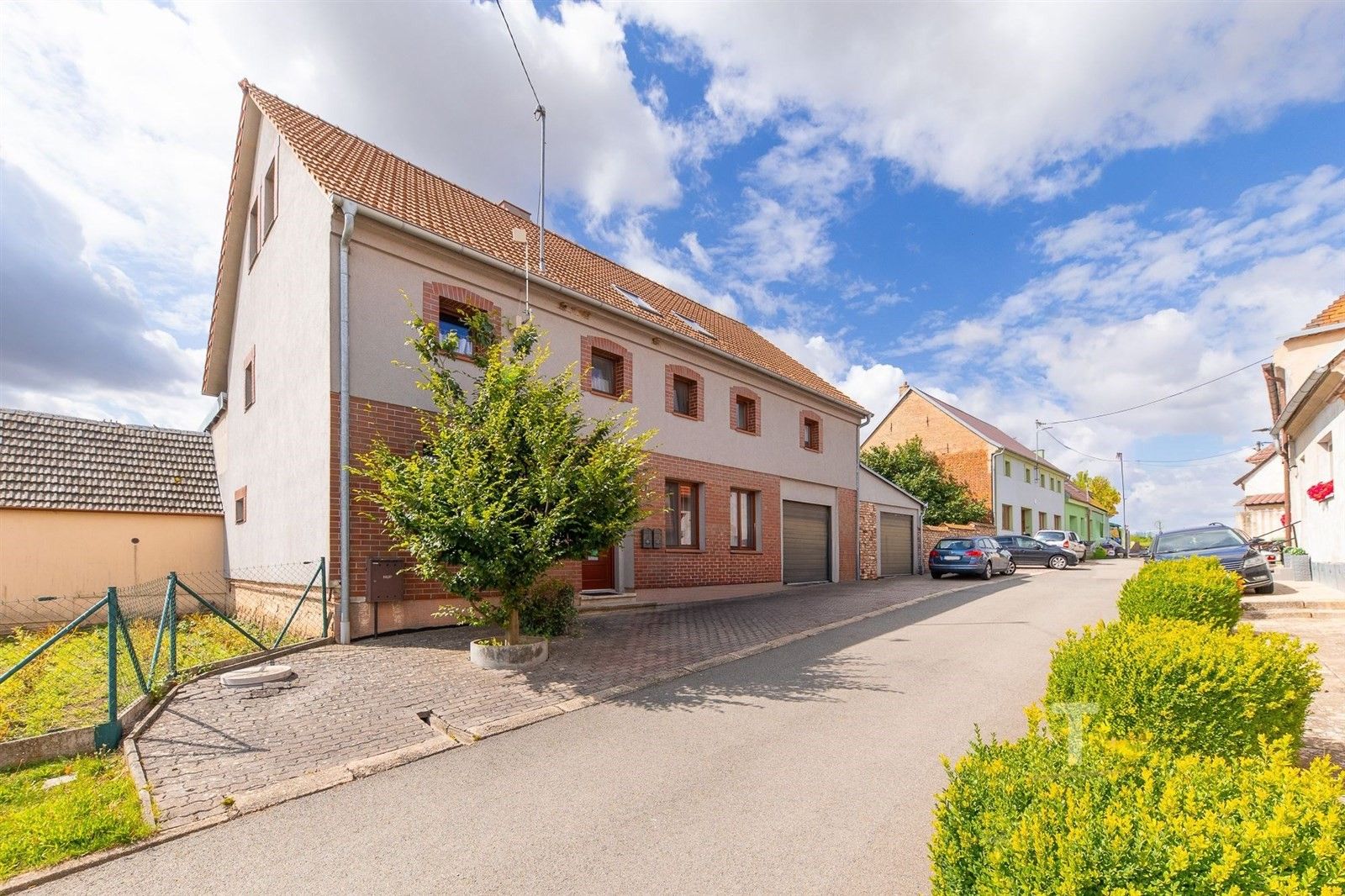 Prodej rodinný dům - Rostěnice-Zvonovice, 416 m² - 1