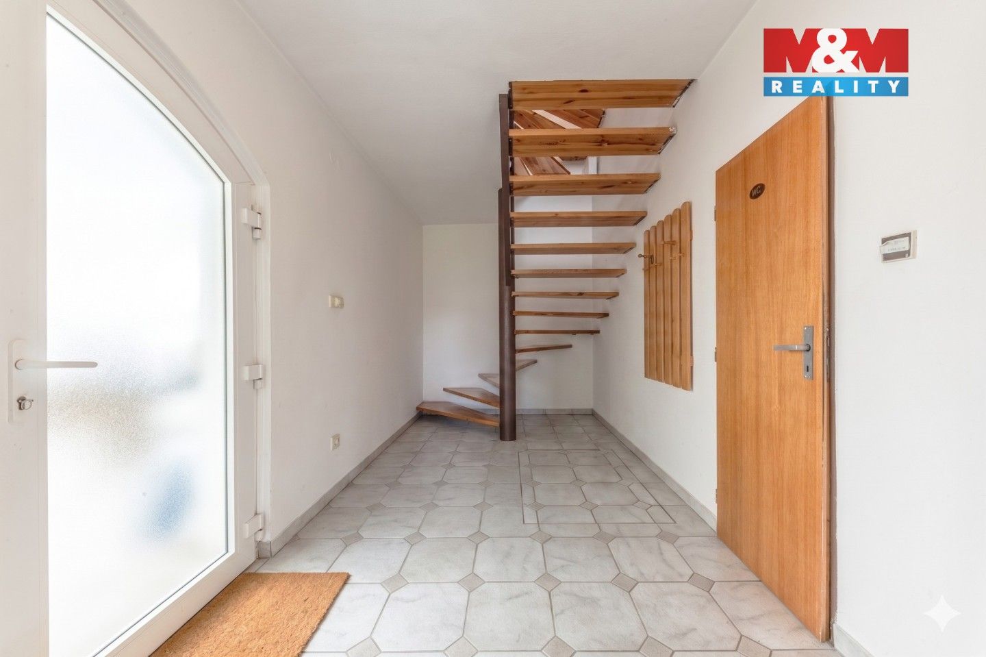 Prodej rodinný dům - Jezdecká, Jablonec nad Nisou, 200 m² - 5