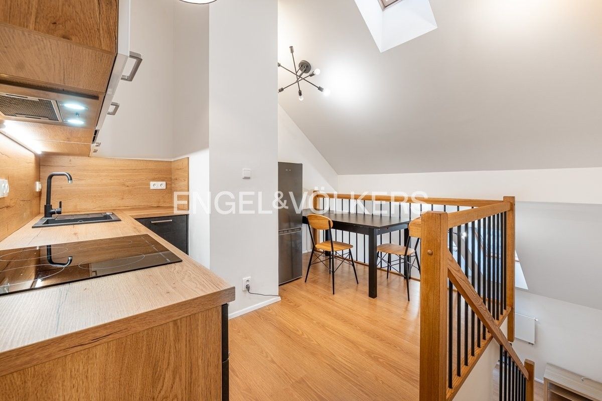 Pronájem byt 2+kk - Pivovarská, Praha, 55 m²