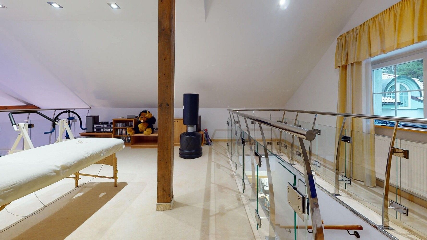 Rodinný dům · 610 m² · Karlovy Vary - Hůrky, Karlovarský kraj - 4