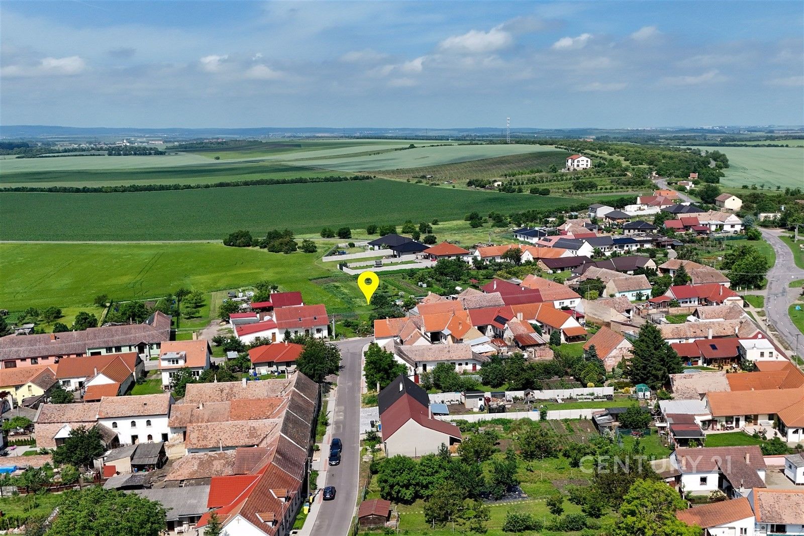 Prodej pozemek pro bydlení - Strachotice