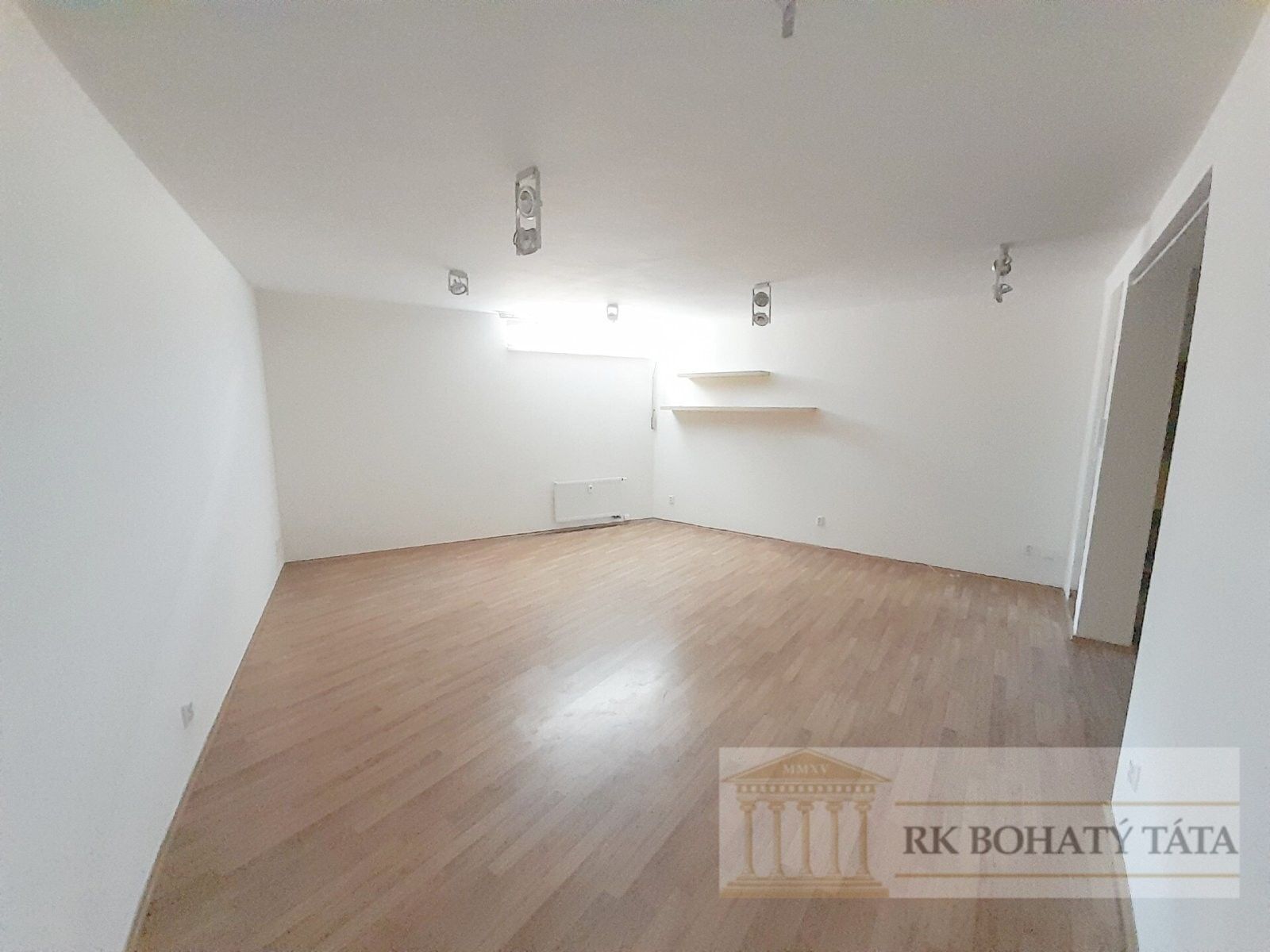 Pronájem byt 1+kk - Tetínská, Praha, 46 m² - 5