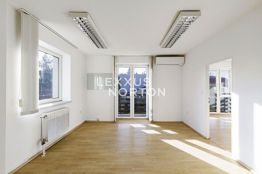 Rodinný dům · 273 m² · Praha - Lhotka, okres Praha 4, Hlavní město Praha - 4