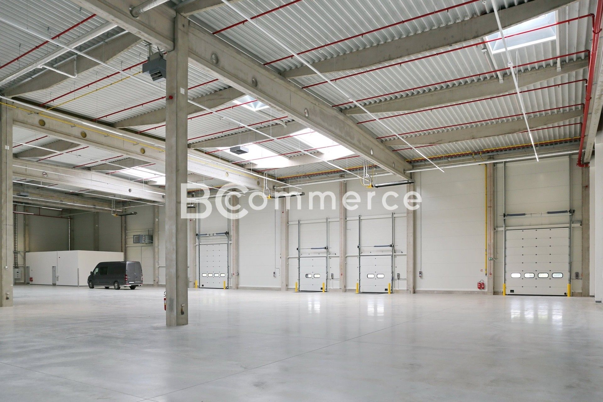 Sklady, Vodní, Hrušovany u Brna, 2 988 m²