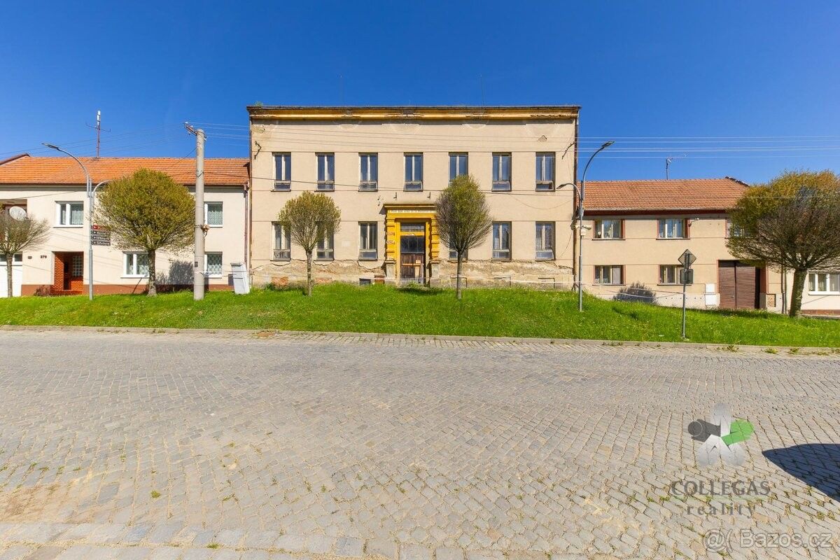 Obchodní prostory, Nesovice, 683 33