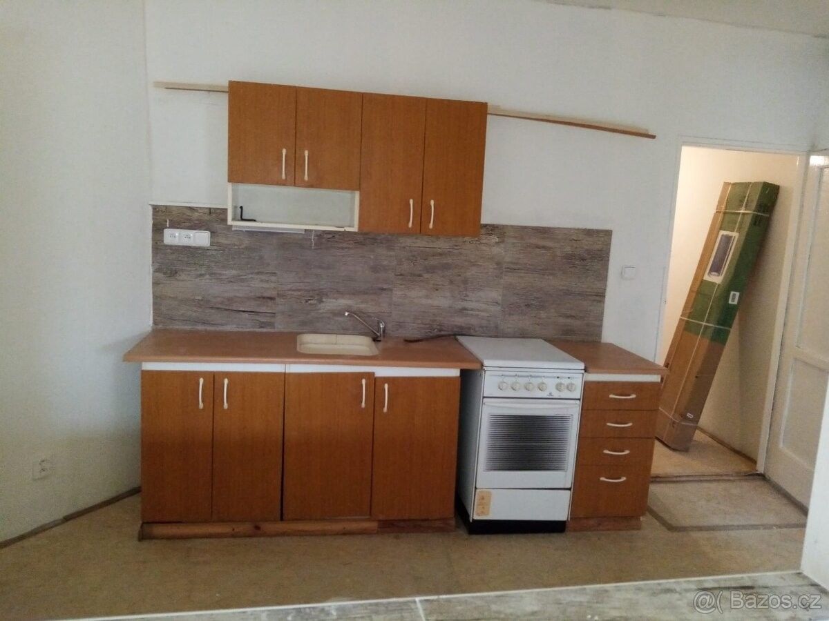 Pronájem byt - Chrast u Chrudimě, 538 51