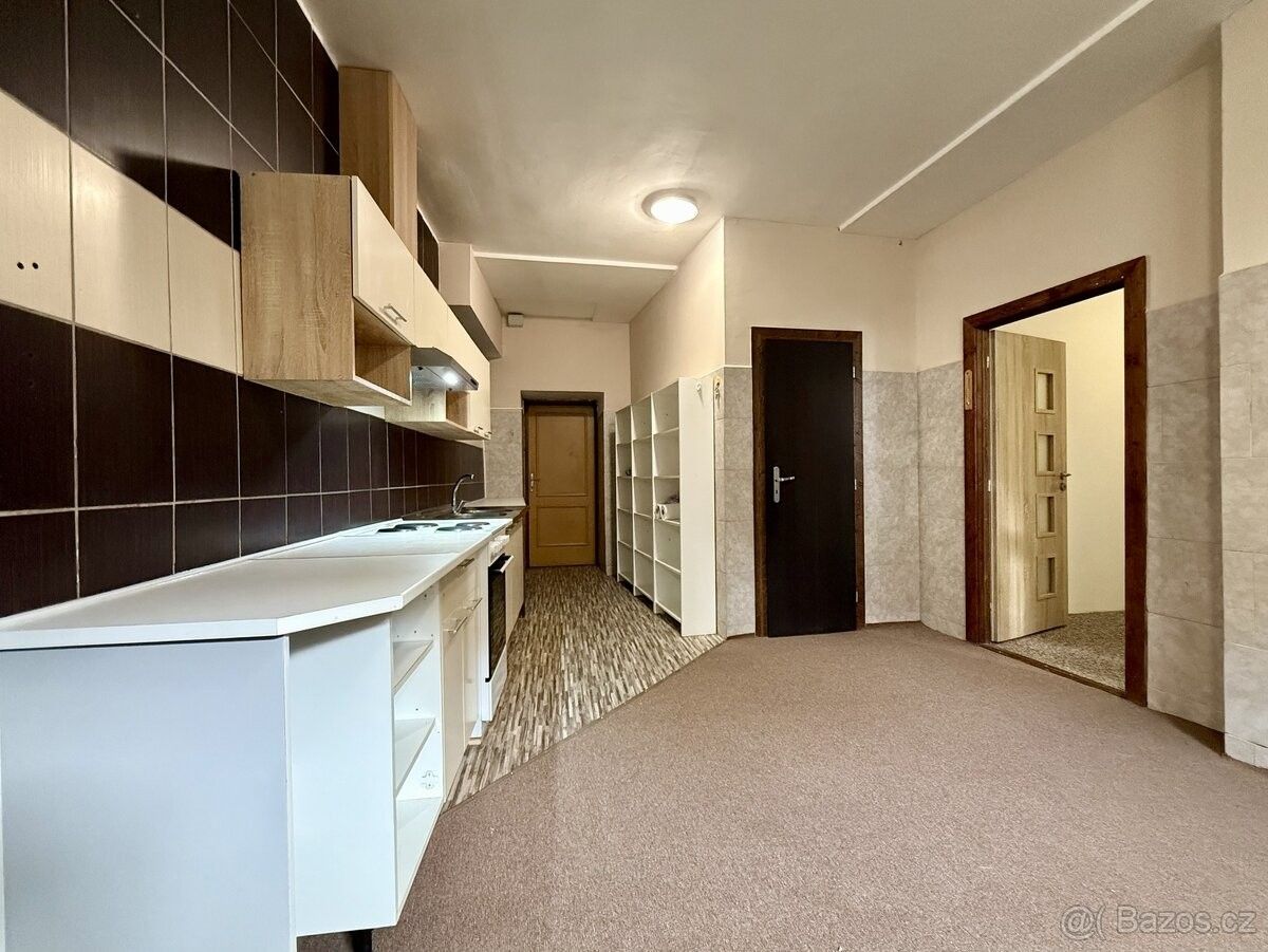 Obchodní prostory, Šumperk, 787 01