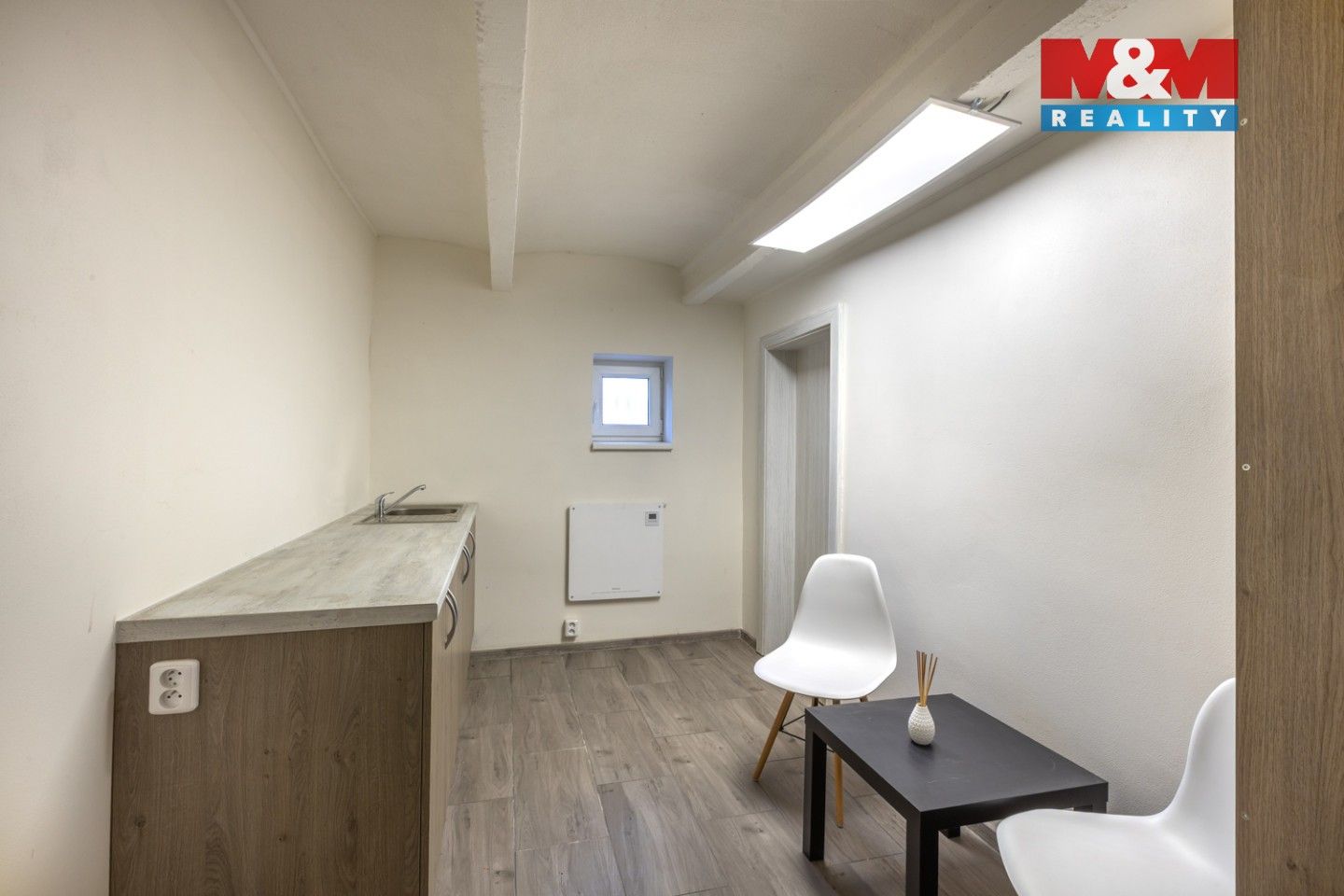 Pronájem obchodní prostory - Josefa Schovánka, Louny, 50 m²