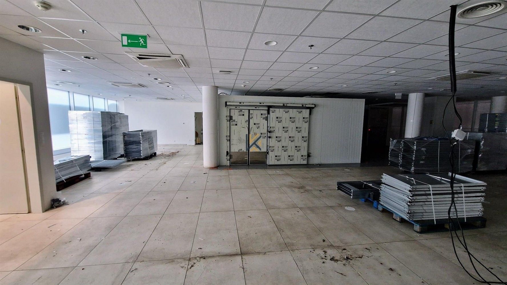 Obchodní prostory · 346 m² · Praha - Smíchov, okres Praha 5, Hlavní město Praha - 3