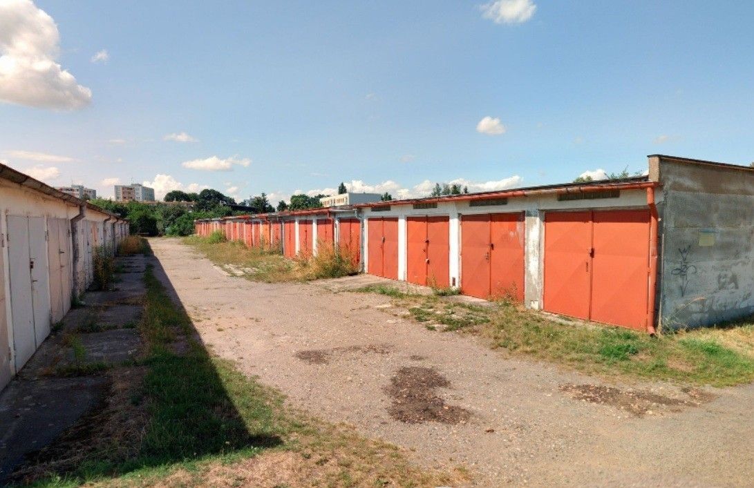 Garáže, Hradec Králové - Pouchov, Královéhradecký kraj, 19 m² - 1