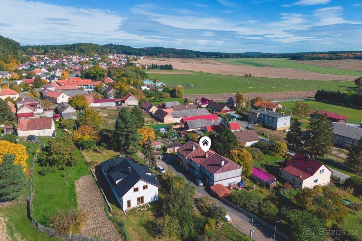 Rodinné domy, Holoubkov, 338 01