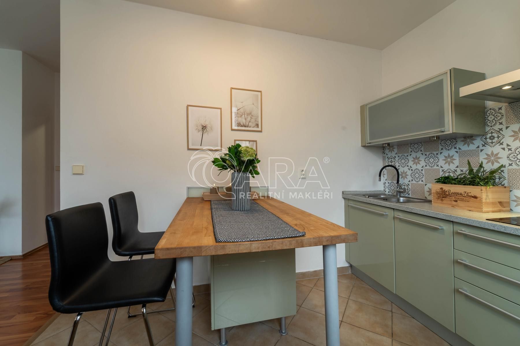 Byt 2+kk · 59 m² · Pastevců  , Praha - 3