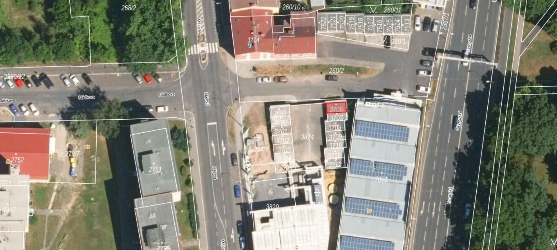 Garáže, Cheb, 18 m² - 2
