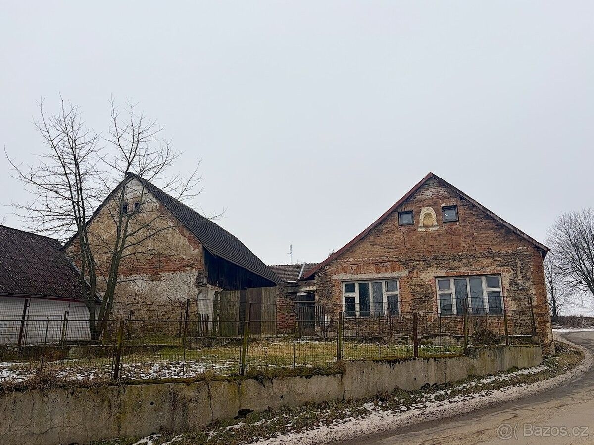 Chaty, Pacov, 395 01