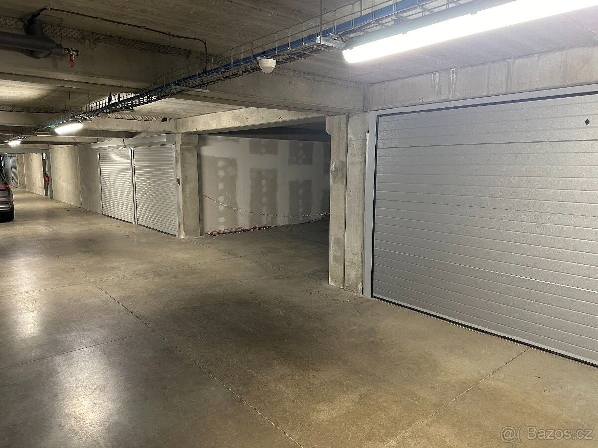 Prodej garáž - Brno, 602 00