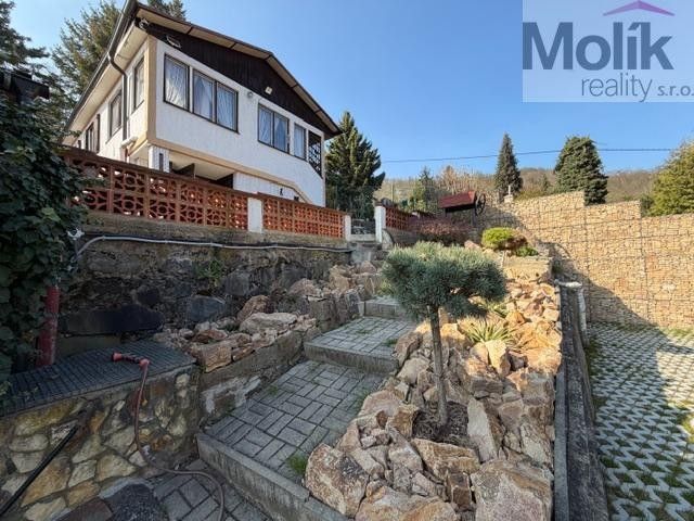 Chaty, Na Vyhlídce , Dolní Zálezly, 777 m²