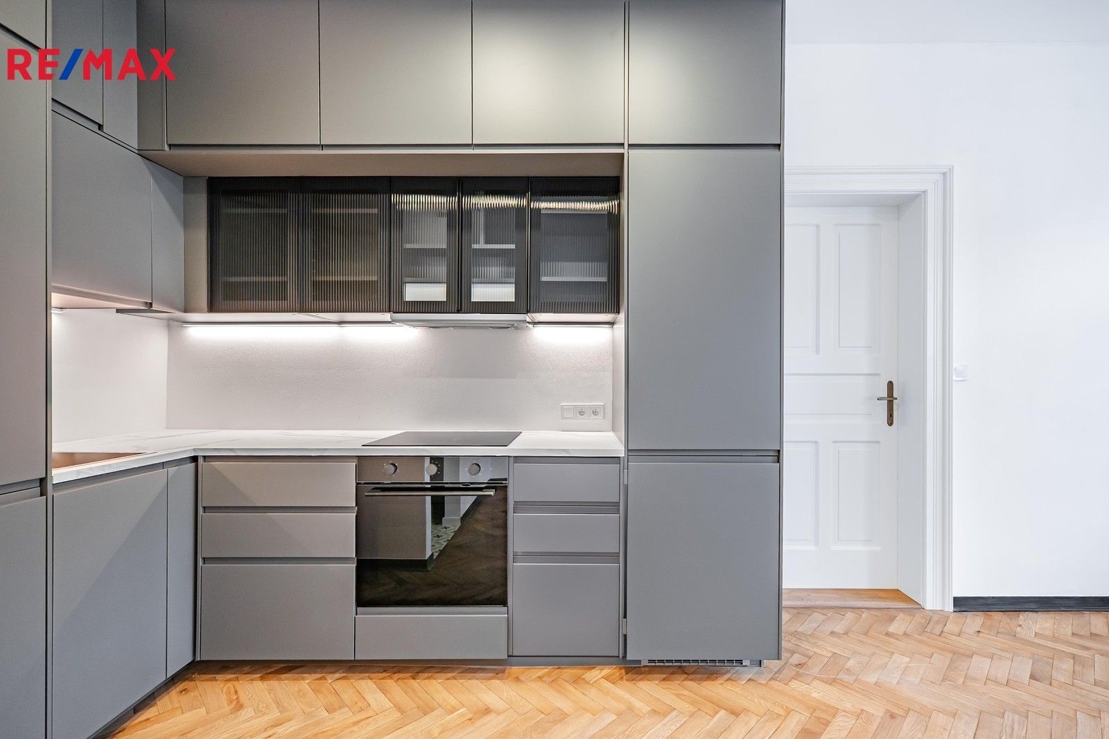 3+kk, Šmeralova 130, Praha, 64 m²