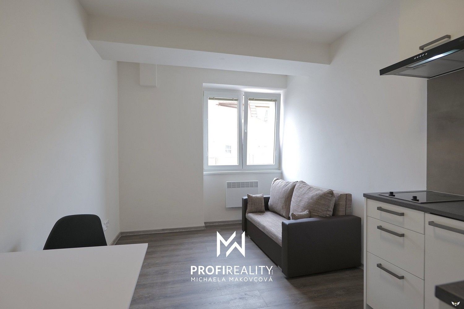 Byt 1+kk · 18 m² · Hajní, Praha 9 - Kyje - 4