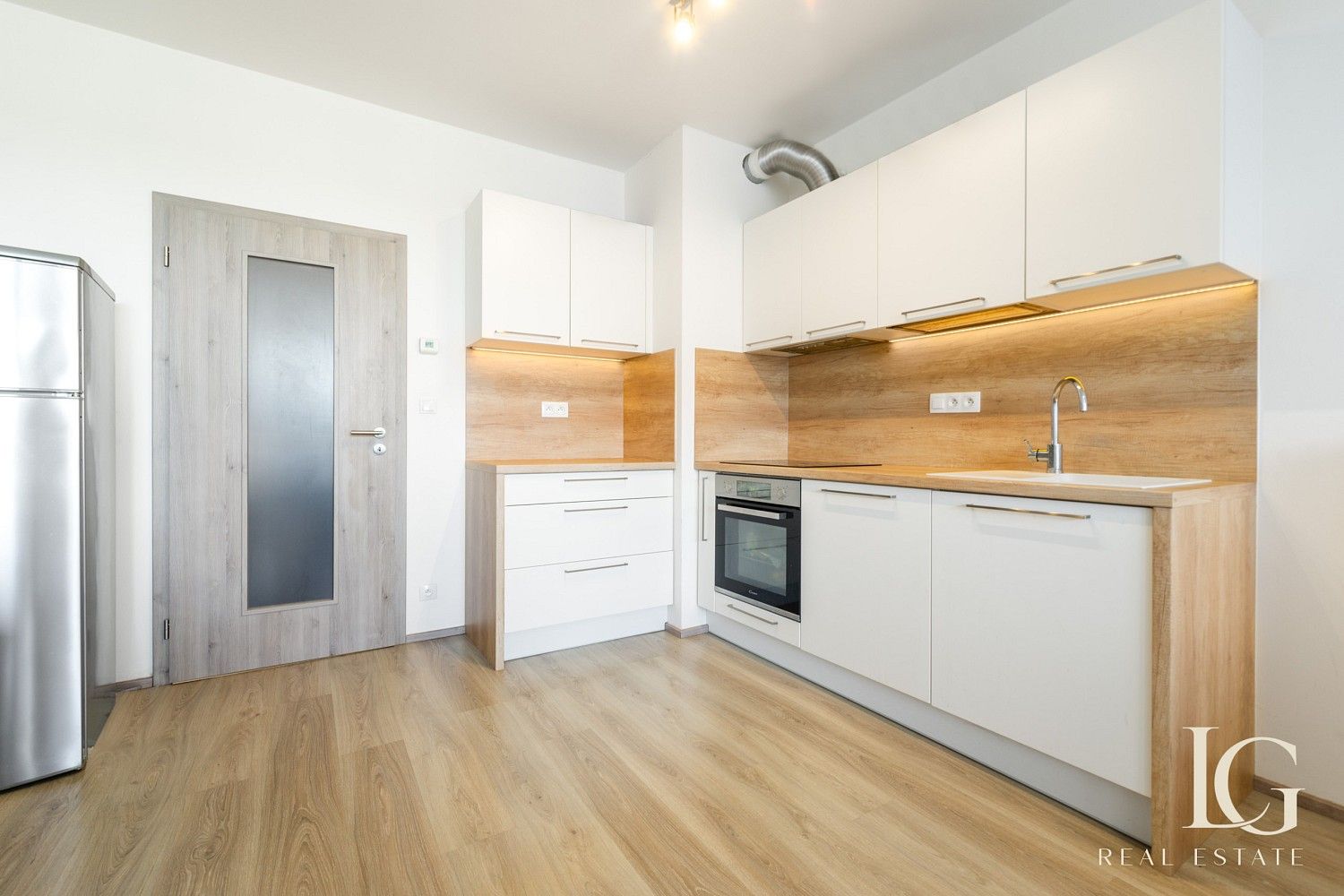 Prodej byt 1+kk - Hlučkova, Praha 9 - Letňany, 30 m² - 5