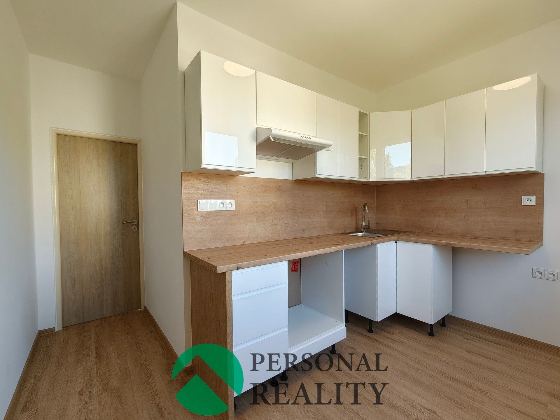 3+1, Okružní, Nejdek, 70 m² - 1