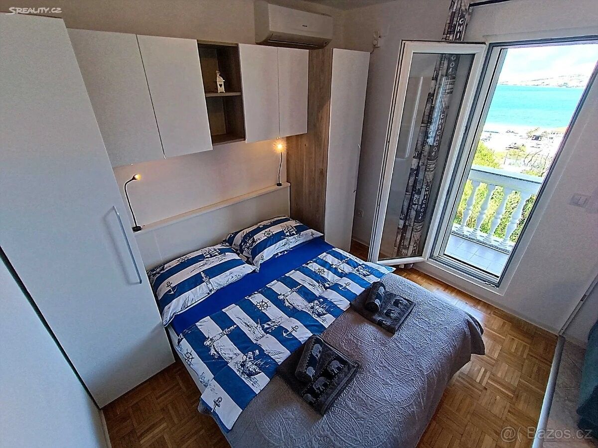 Prodej rodinný dům - 987 66, Zahraničí