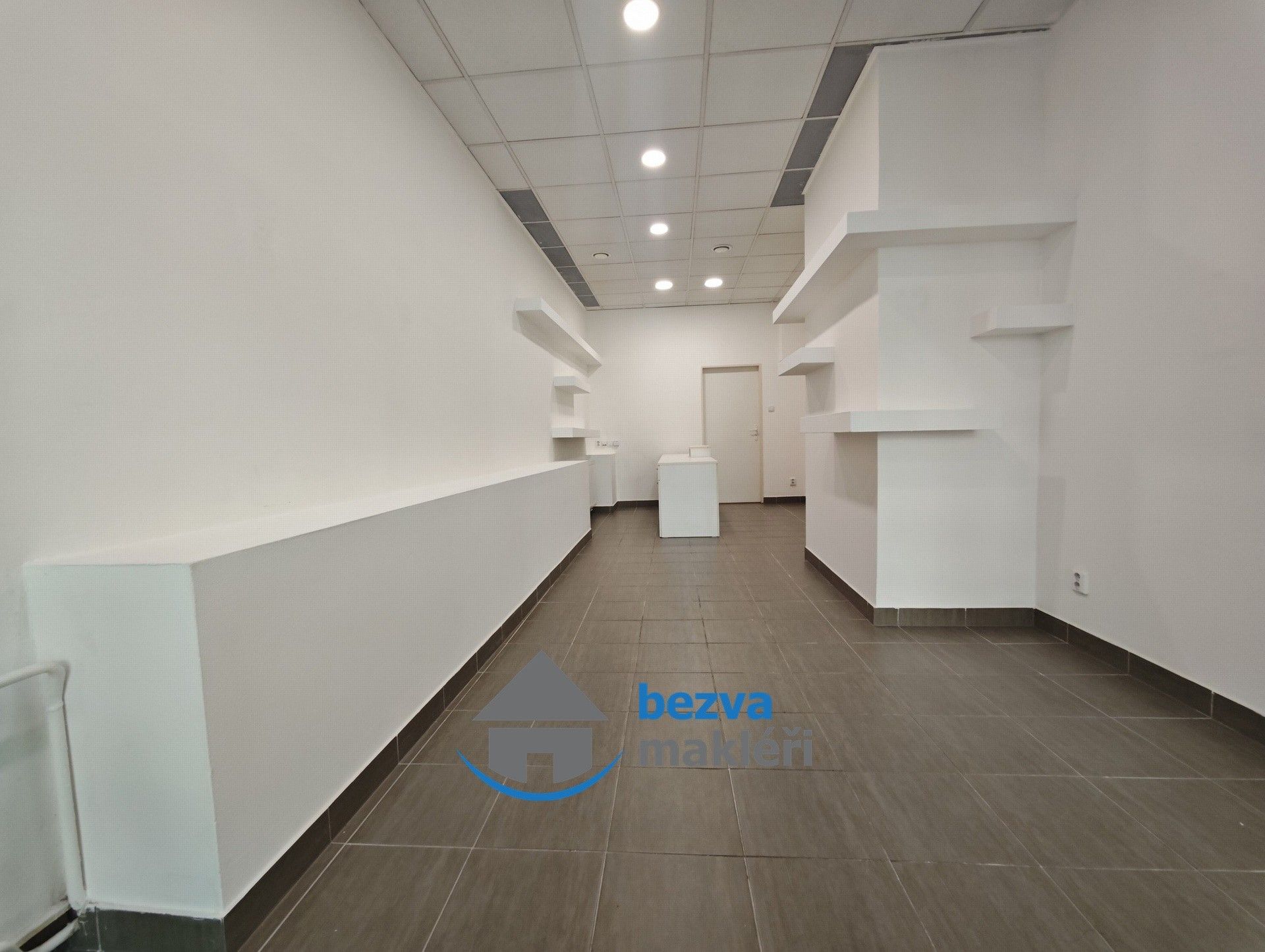 Obchodní prostory, Smilova, Pardubice, 63 m²