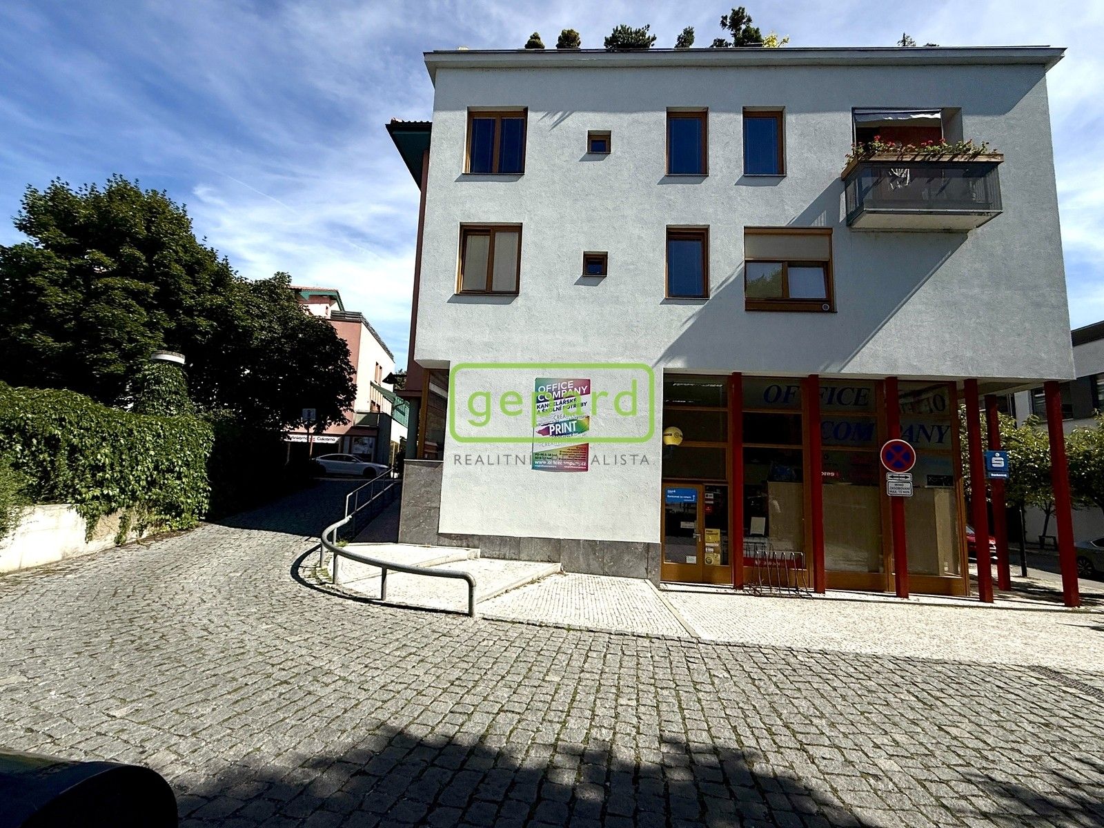 Pronájem obchodní prostory - V Zahradách, Dobřichovice, 40 m²