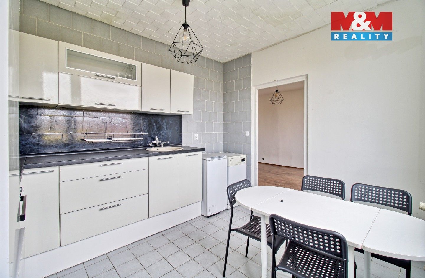 Prodej byt 2+1 - Jirkovská, Chomutov, 61 m²