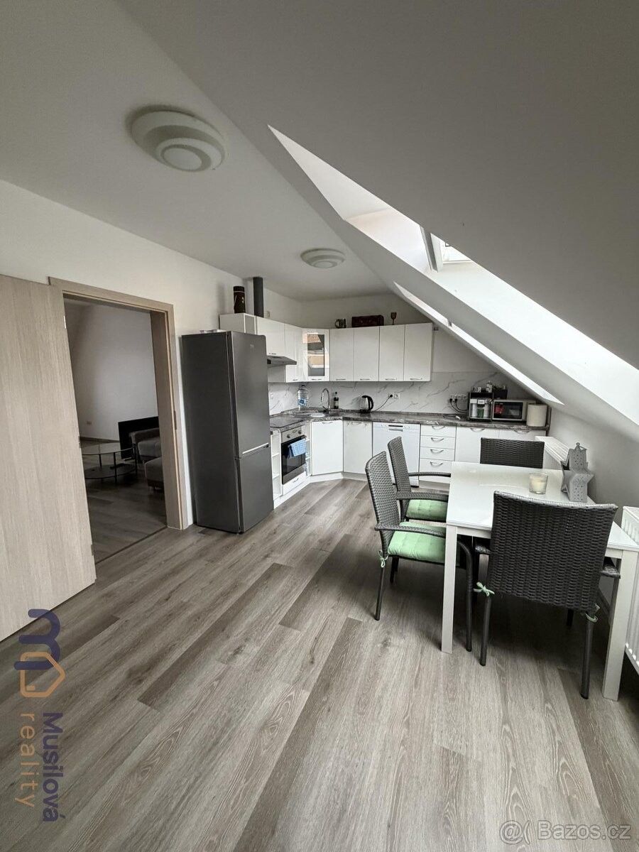 Pronájem byt - Teplice, 415 01