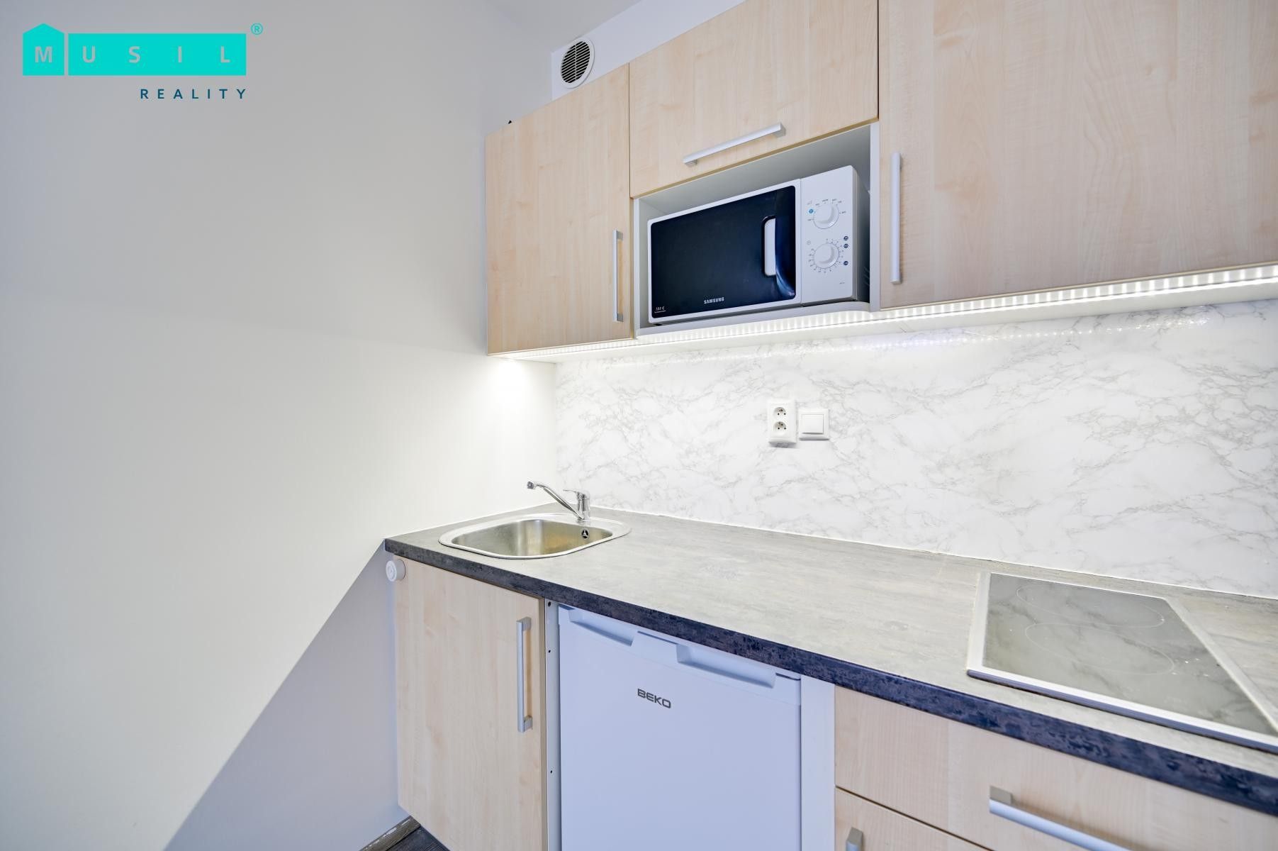 Pronájem byt 1+kk - Edvarda Beneše, Olomouc, 23 m²